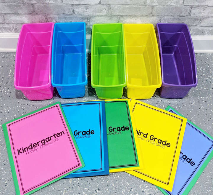 Color coding makes small group organization so much easier! Matching bins and folders will keep all of your resources right at your fingertips.